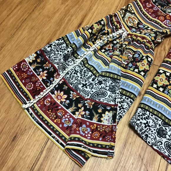 Olsenboye Striped Pattern Open Bell Sleeve Blouse - Picture 4 of 8